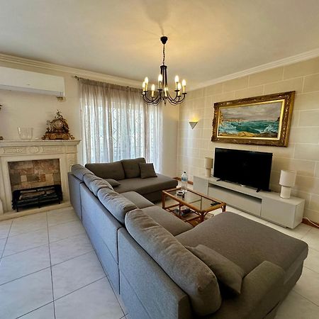St Julians Balutta Bay Huge Flat! -2Min From Seafront Apartment Saint Julian's Екстериор снимка