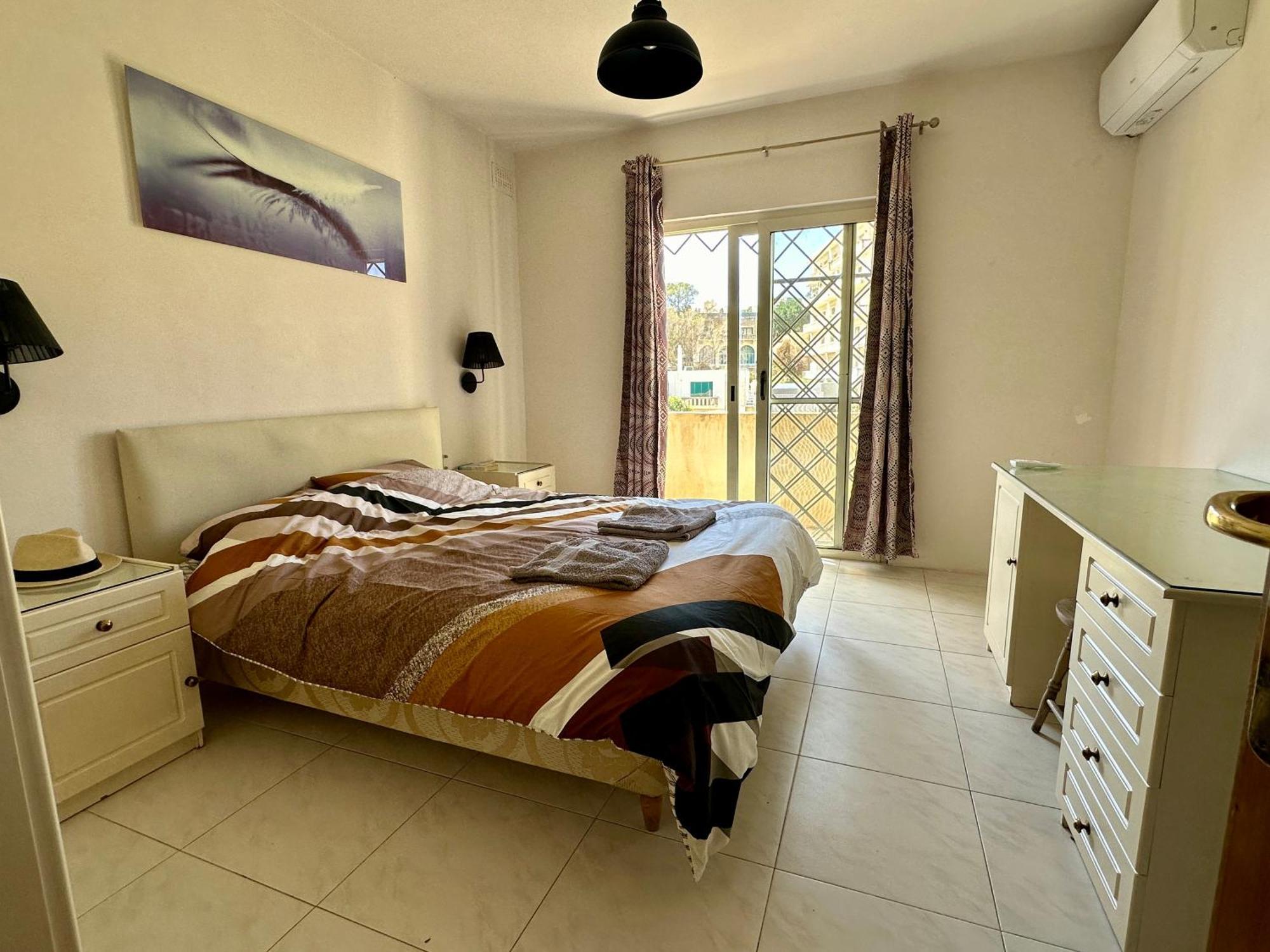 St Julians Balutta Bay Huge Flat! -2Min From Seafront Apartment Saint Julian's Екстериор снимка